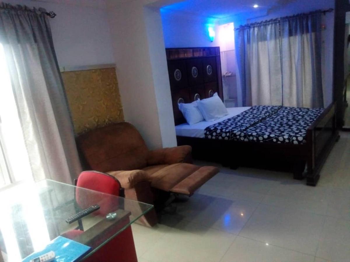 Theodawn Hotels @ Suite 29 Икея Экстерьер фото