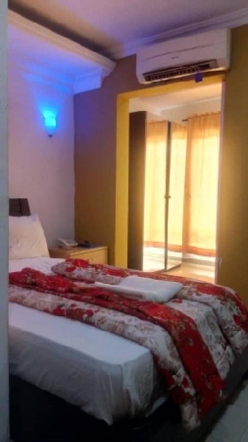 Theodawn Hotels @ Suite 29 Икея Экстерьер фото