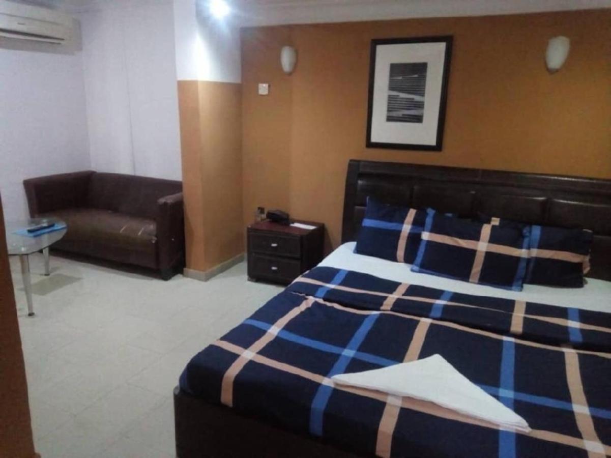 Theodawn Hotels @ Suite 29 Икея Экстерьер фото