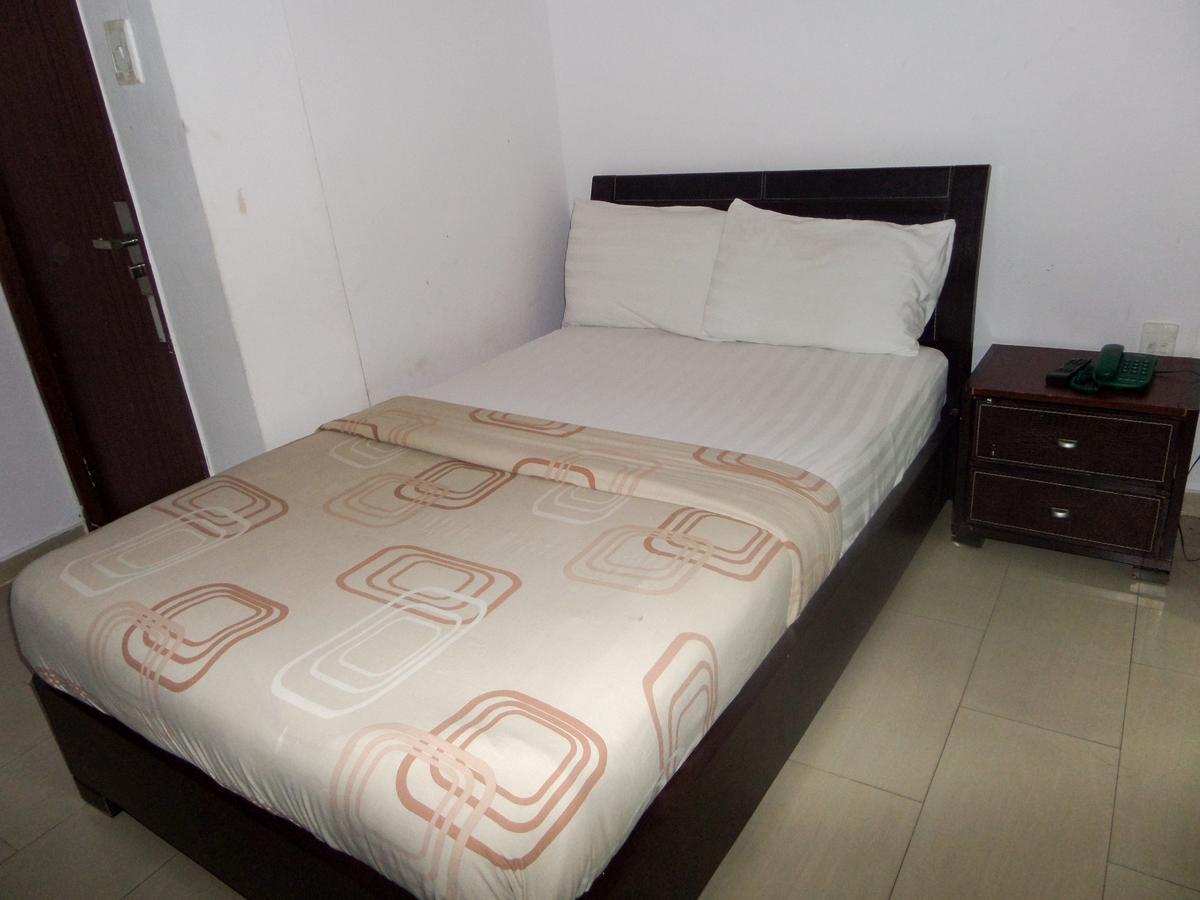 Theodawn Hotels @ Suite 29 Икея Экстерьер фото