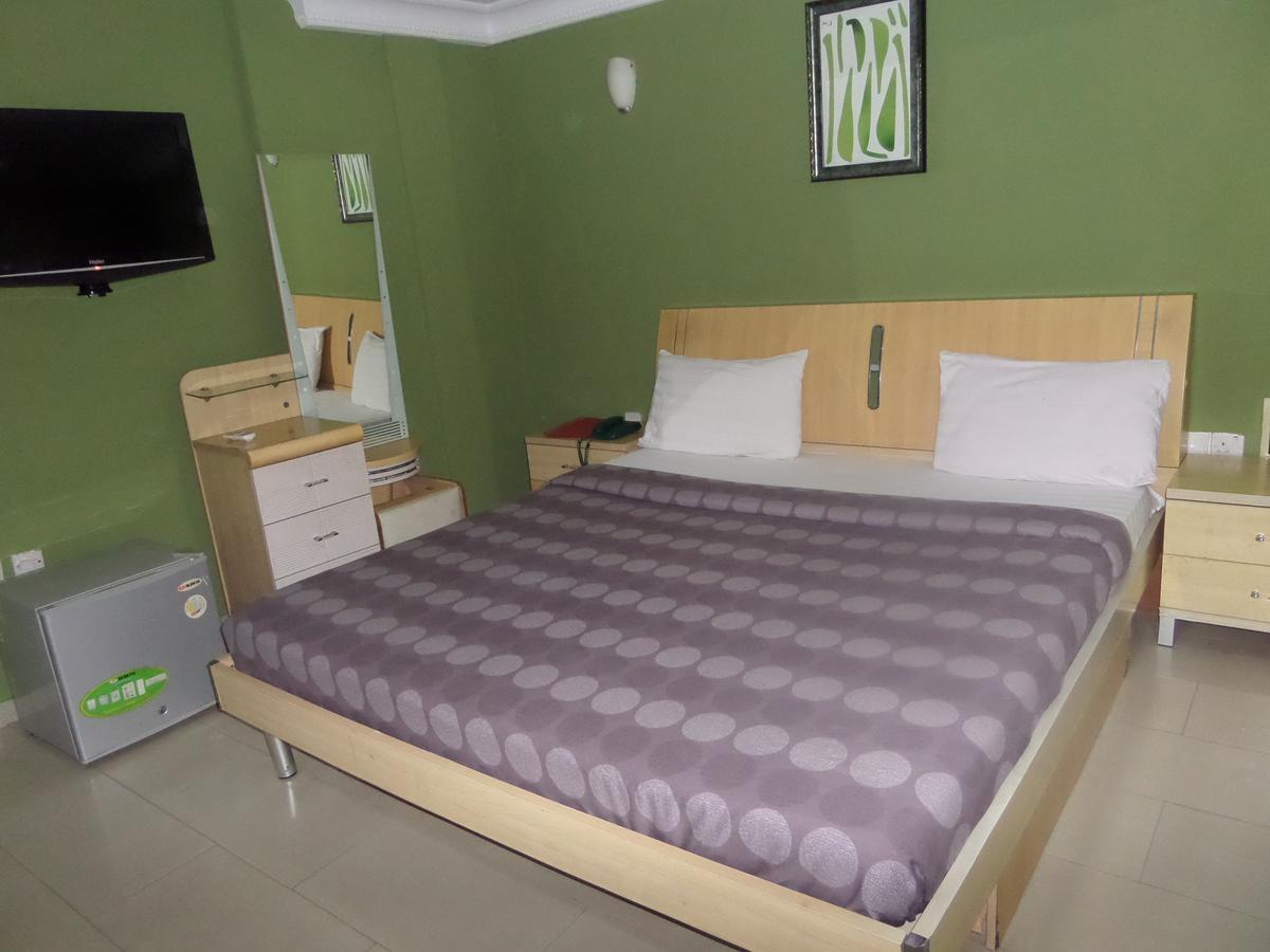 Theodawn Hotels @ Suite 29 Икея Экстерьер фото