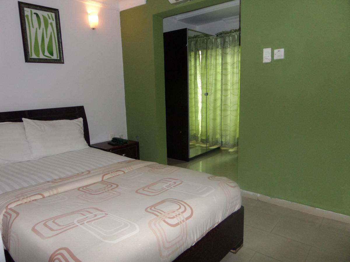Theodawn Hotels @ Suite 29 Икея Экстерьер фото