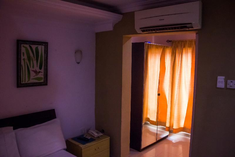 Theodawn Hotels @ Suite 29 Икея Экстерьер фото