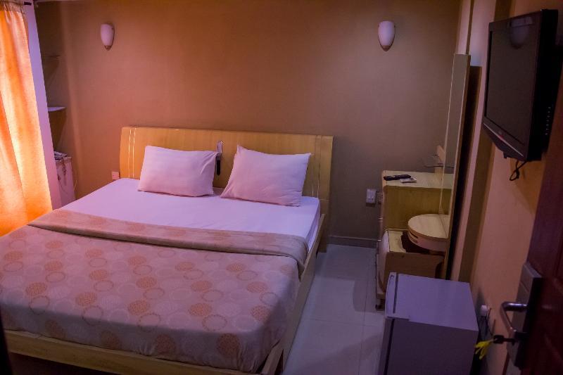 Theodawn Hotels @ Suite 29 Икея Экстерьер фото