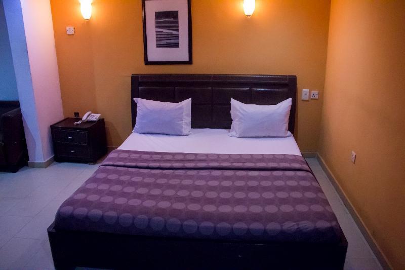 Theodawn Hotels @ Suite 29 Икея Экстерьер фото