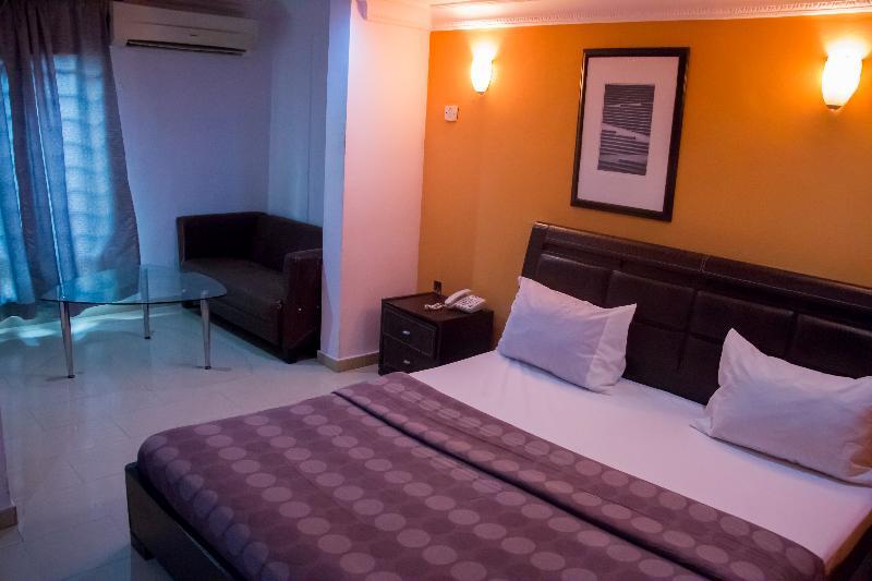 Theodawn Hotels @ Suite 29 Икея Экстерьер фото