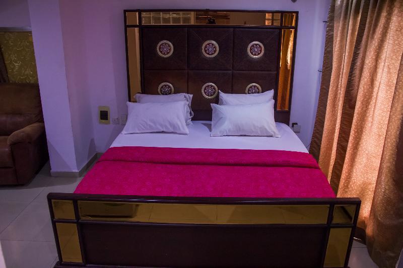 Theodawn Hotels @ Suite 29 Икея Экстерьер фото
